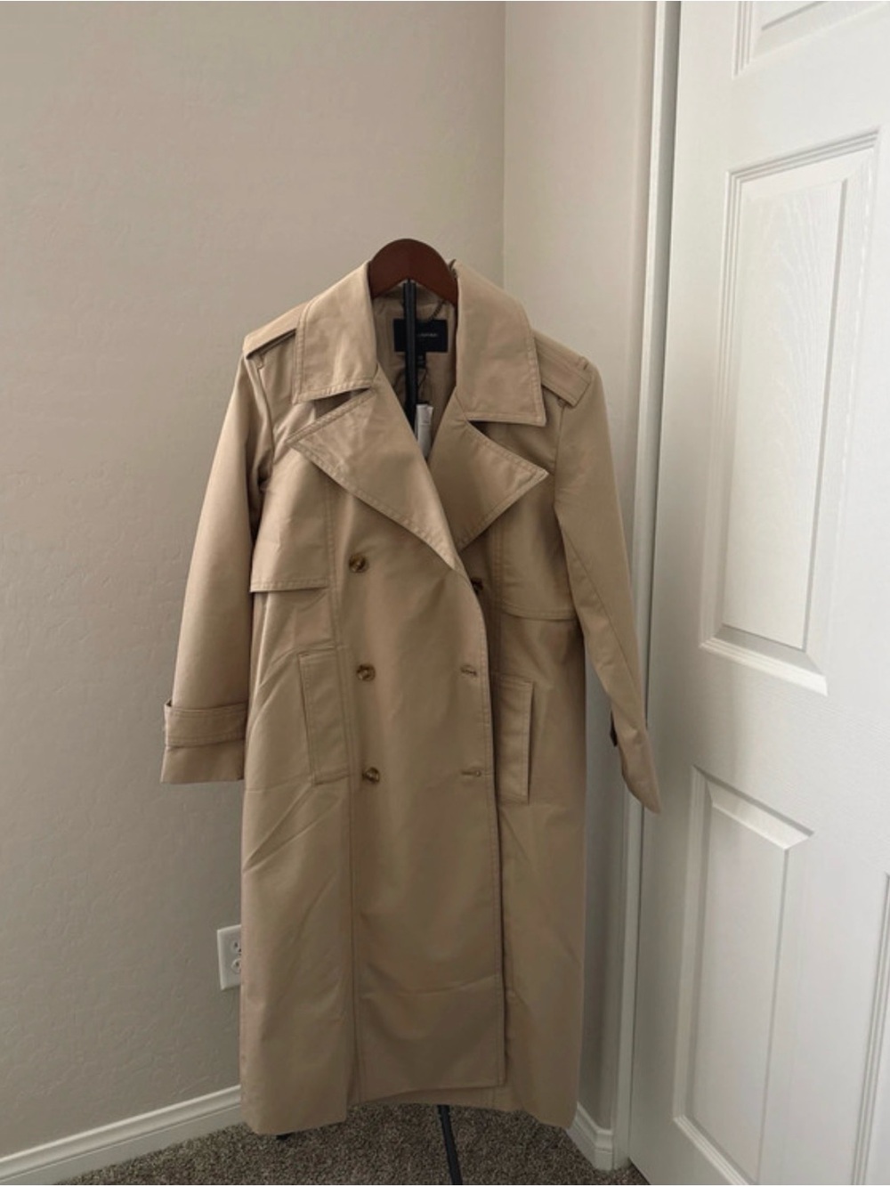 Banana Republic Beige Double-Breasted Trench Coat
